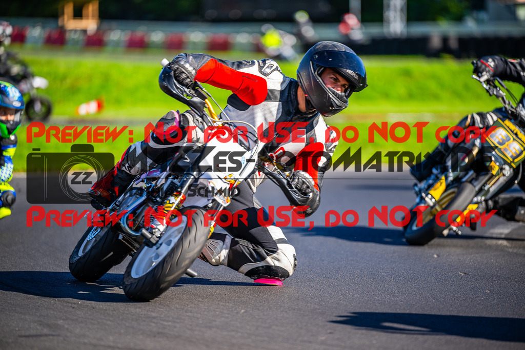 MaZZes_FotoMatrix_230920_1293 | Fotograf Mathias Schmid
Sportfotograf,
Eventfotograf,
Hochzeitsfotograf,
Portraitfotograf