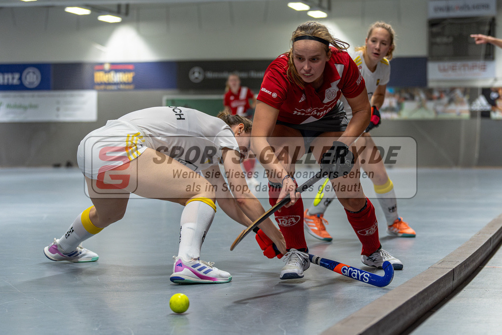 SM_2024-12-20-D85_-600 | 1.Bundesliga Hallenhockey  (W) DCADA - HTHC / 6:5 (3:3)