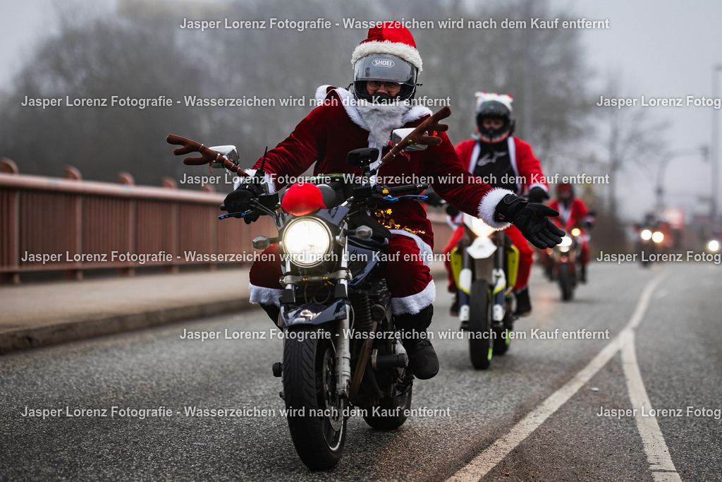 X-Mas Ride I Kiel I 2025 | Jasper Lorenz Fotografie - Realisiert mit Pictrs.com