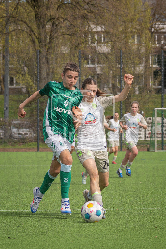 SV Werder - SV Werder (w) | SV Werder - SV Werder (w) - Realisiert mit Pictrs.com