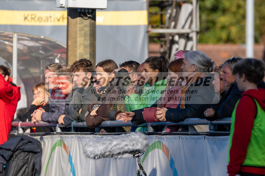 HK_20241103_108493 | 1. Bundesliga Herren Crefelder HTC - Hamburger Polo Club am 3.11.2024 CHTC Krefeld, Krefeld ,