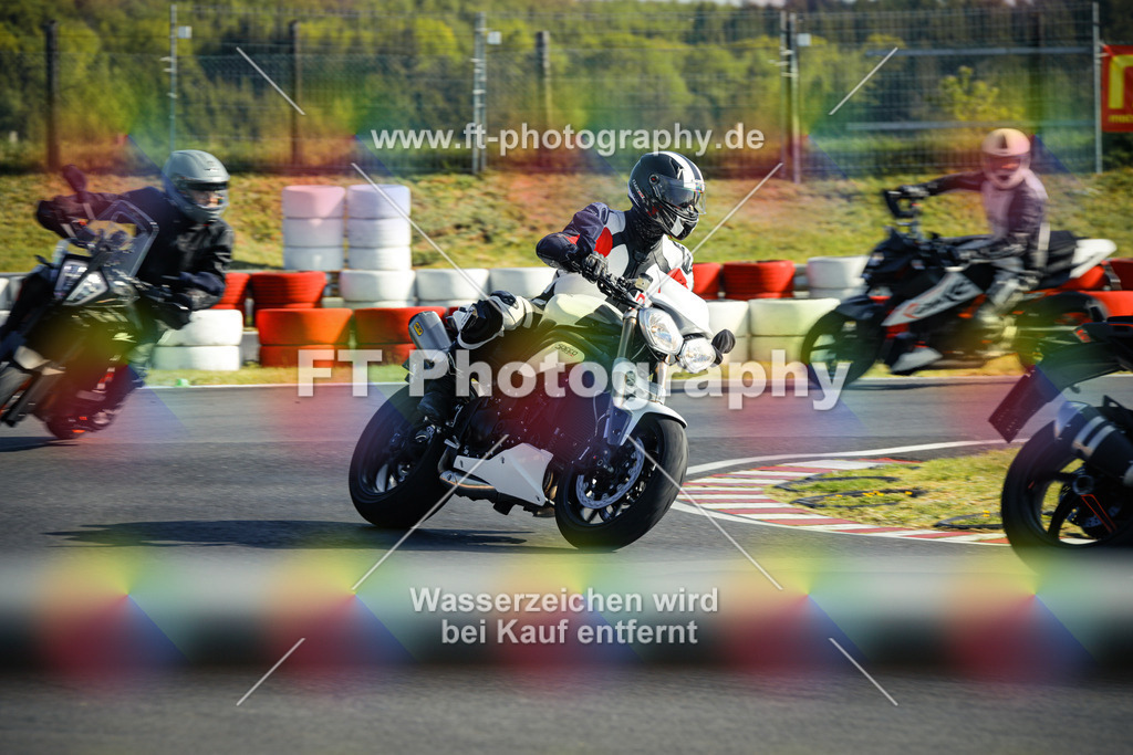 OBK_Mai_Volker_Adam-10030 | Hier findet Ihr Bilder von Touristenfahrten auf der Nürburgring Nordschleife oder von anderen Veranstaltungen die ich besucht habe. Viel Spass beim Durch Schauen 