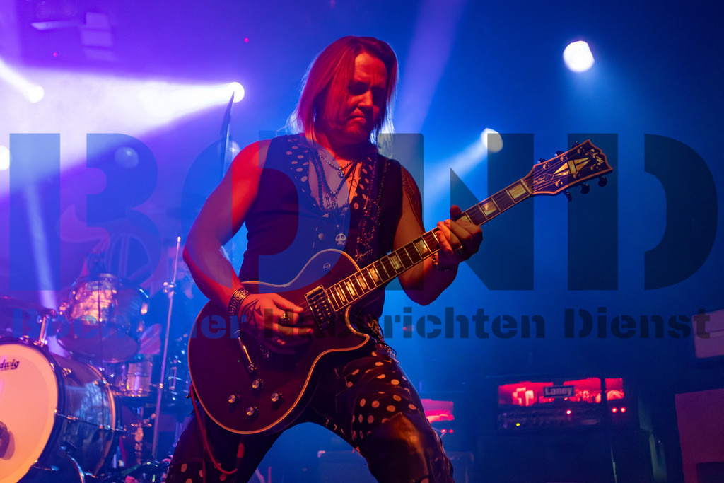 SES_NURDIO20250102-7 | bond - Realisiert mit Pictrs.com