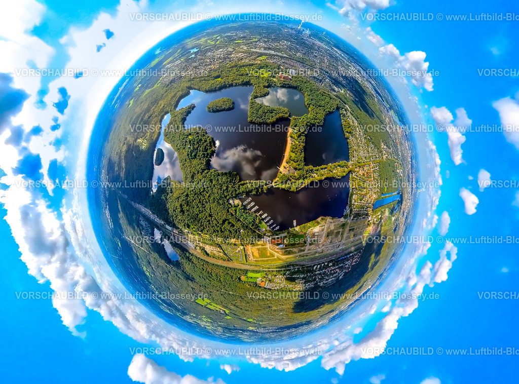 Duisburg241090035Wedau | Luftbild, Sechs-Seen-Platte Wedau, Wald und Naherholungsgebiet, Erdkugel, Fisheye Aufnahme, Fischaugen Aufnahme, 360 Grad Aufnahme, tiny world, little planet, fisheye Bild, Wedau, Duisburg, Ruhrgebiet, Nordrhein-Westfalen, Deutschland