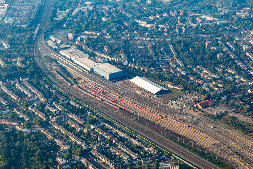 Luftbild: Bahndepot im Ortsteil Bilderstöckchen in Köln im Bundesland Nordrhein-Westfalen in Deutschland. Foto: IMG_008451.jpg vom 19.07.2020 durch Werner Riehm/FLY-FOTO.de