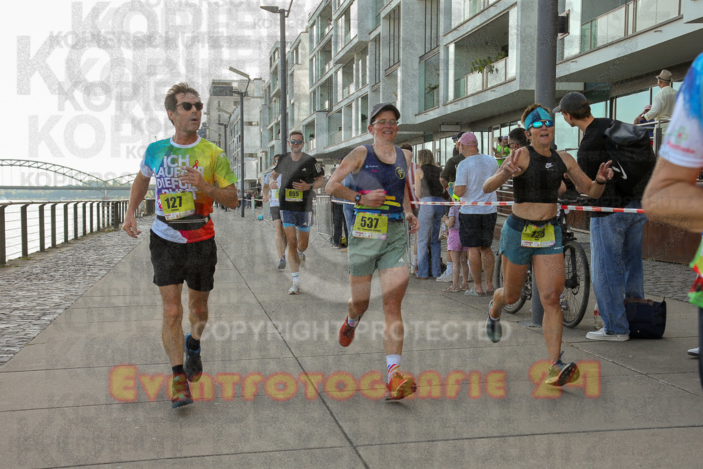 250920_1447_EX1_7535 | Sportfotografie im Rhein-Sieg Kreis, Köln, Bonn, NRW, Rheinland Pfalz, Hessen, etc. Unser Tätigkeitsfeld umfasst den Laufsport vom Volkslauf über den Marathon, Duathlon, Triathon bis zum Ultralauf wie Kölnpfad Ultra oder Schindertrail.
