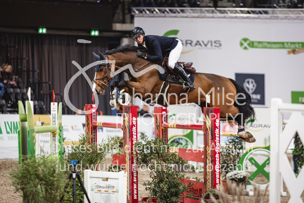 241103_Oldenburg_FinaleMittlereTour-233 | Deine schönsten Turniermomente als professionelle Fotos! Entdecke hochwertige Pferdesport-Fotografie im Online-Shop. Jetzt Fotos finden & bestellen!