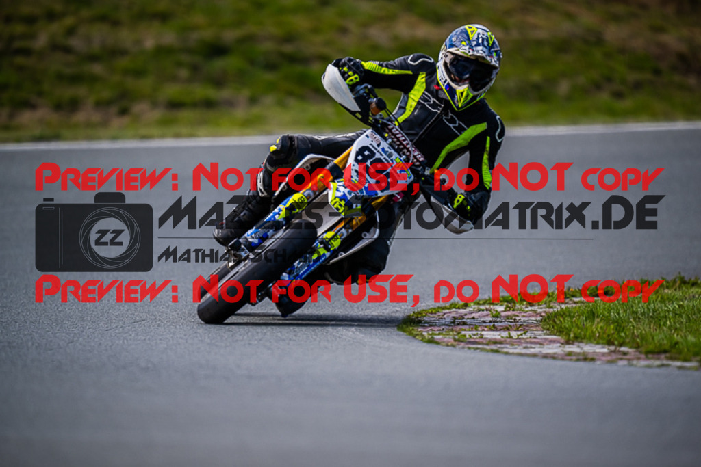 MaZZes_FotoMatrix_220903_2485 | S4