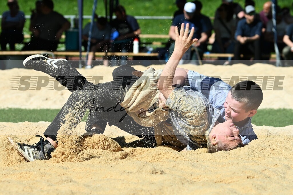 DSC_4533aaa | Kaufen Sie Sportbilder im Onlineshop von Andy Scherrer Sportfotografie. Faszinierende Bilder von Sportevents aus der ganzen Schweiz. Fussball, Frauenfussball, Unihockey, Handball, Schwingen und weiteren Sportarten. - Realisiert mit Pictrs.com