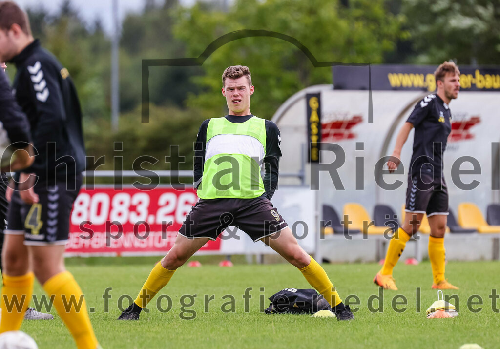 2023-08-06_001_SC_Kirchasch_gegen_SV_Eichenried | Bockhorn, Deutschland, 06.08.2023:
Fußball, Kreisliga 2023 / 2024, 2. Spieltag, SC Kirchasch gegen SV Eichenried, Endergebnis: 3:1

Markus Zollner (SC Kirchasch, #9)

Foto: Christian Riedel / fotografie-riedel.net