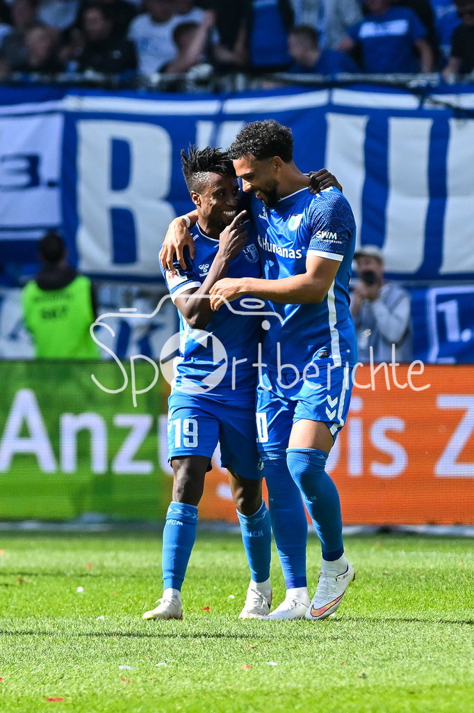 1. FC Magdeburg - Fortuna Düsseldorf | Jubel der Magdeburger nach dem Treffer zum 2-1 durch Xavier AMAECHI (1. FC Magdeburg 20) / Tor / Torschuetze / Freude / Happy / 2. Bundesliga: 1. FC Magdeburg - Fortuna Duesseldorf, Avnet-Arena am 18.05.2025 / DFL REGULATIONS PROHIBIT ANY USE OF PHOTOGRAPHS AS IMAGE SEQUENCES AND/OR QUASI-VIDEO / Lubambo MUSONDA (FC Magdeburg 19)