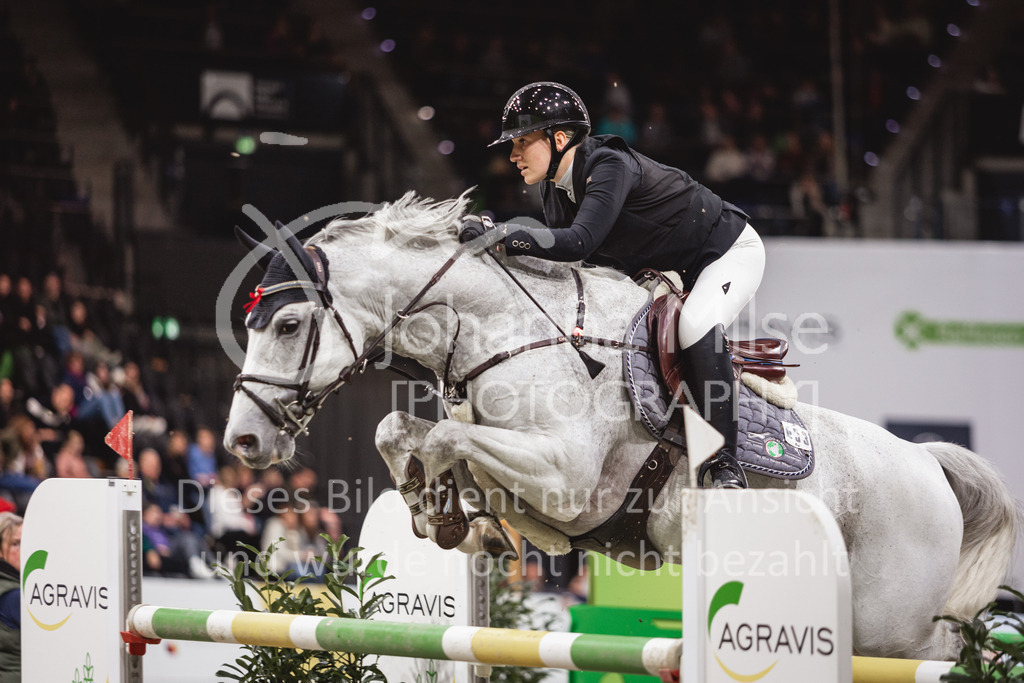 231028_Oldenburg_S1-Spr_Amateure-226 | Deine schönsten Turniermomente als professionelle Fotos! Entdecke hochwertige Pferdesport-Fotografie im Online-Shop. Jetzt Fotos finden & bestellen!