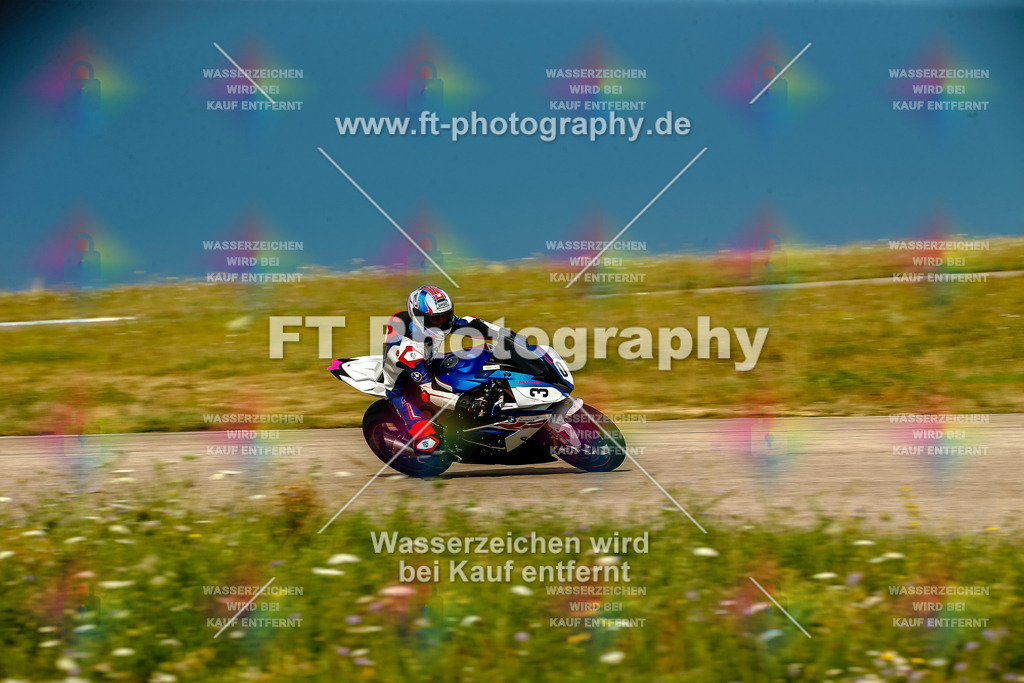 Chambley Juli-0637 | Hier findet Ihr Bilder von Touristenfahrten auf der Nürburgring Nordschleife oder von anderen Veranstaltungen die ich besucht habe. Viel Spass beim Durch Schauen 