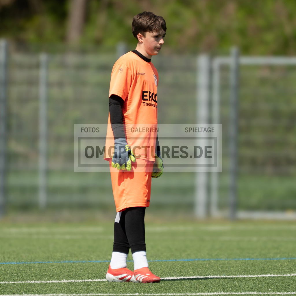 _OMG2820 | www.omgpictures.de, Sportfotograf, Verein, Fotograf, Baden Württemberg, Stuttgart, Heilbronn, omgpictures, Spieltag,  - Realisiert mit Pictrs.com