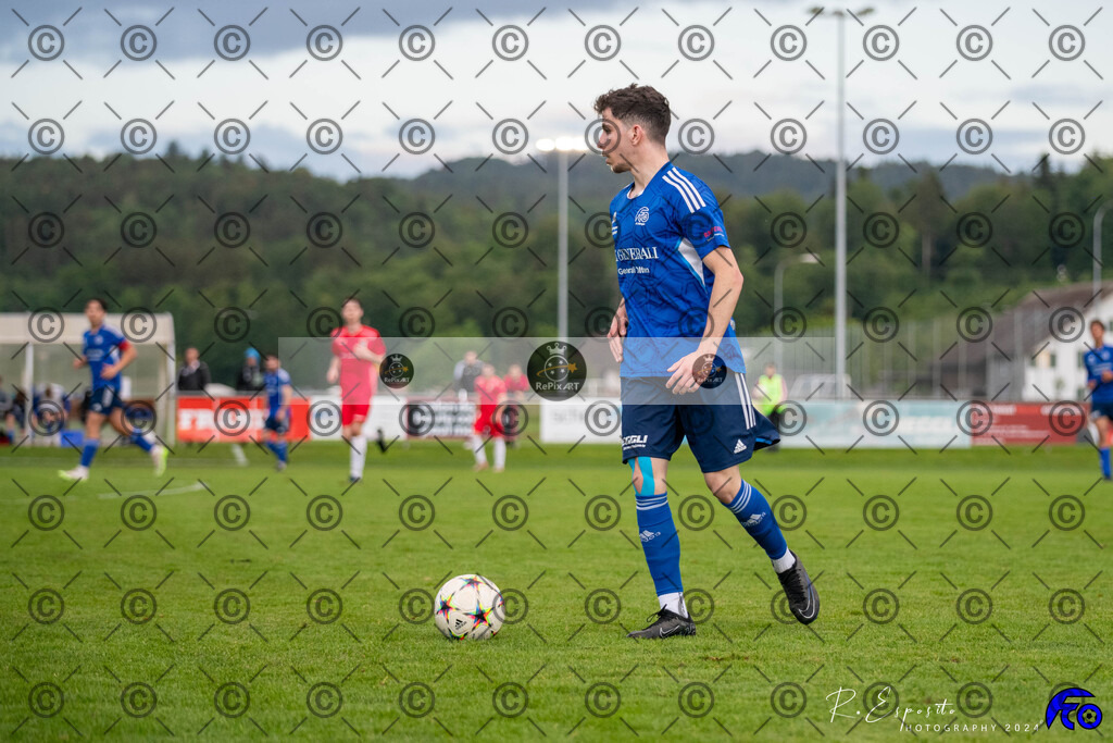 20240524_FC-Oftringen 1 vs FC Frick_212 | Sport und Naturfotografie von Roberto Esposito zeigt echte Momente Bewegung und die Schönheit der Natur. Ausdrucksstarke Bilder schaffen Emotionen.