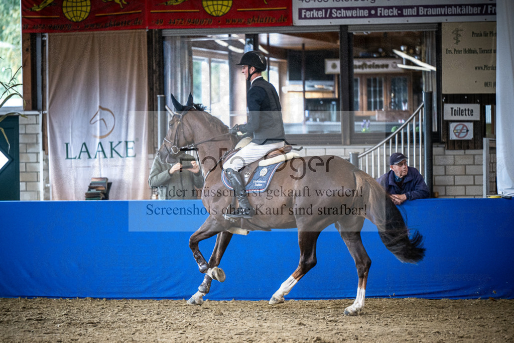 DOS_1406 | Entdecke hochwertige Reitturnierfotos von Foto Oger. Professionell, emotional und authentisch – jetzt Lieblingsmomente im Shop bestellen.Deutschlandweite Turnierfotografie. - Realisiert mit Pictrs.com