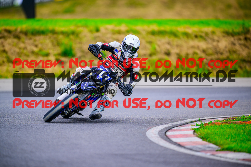 MaZZes_FotoMatrix_240608_6007705_9679 | YOUNGSTER