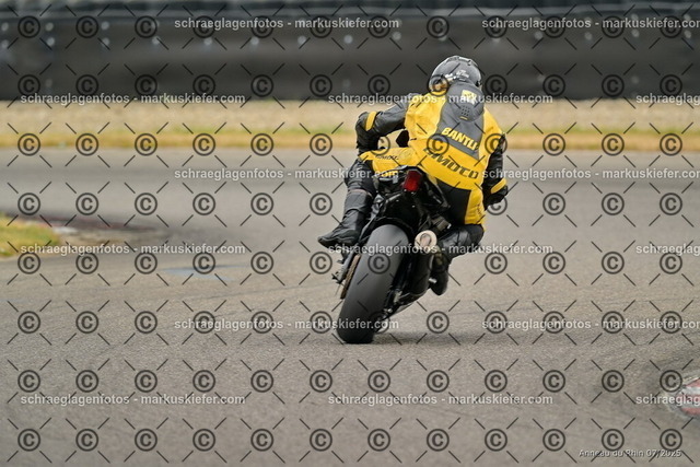 25bt05-1393 | markuskiefer.com - Realisiert mit Pictrs.com