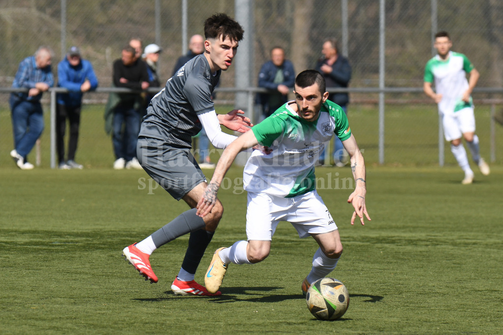 SpVgg GW Deggendorf : SV Hofkirchen | Robert Baghramyan (SpVgg GW Deggendorf #7) - Realisiert mit Pictrs.com