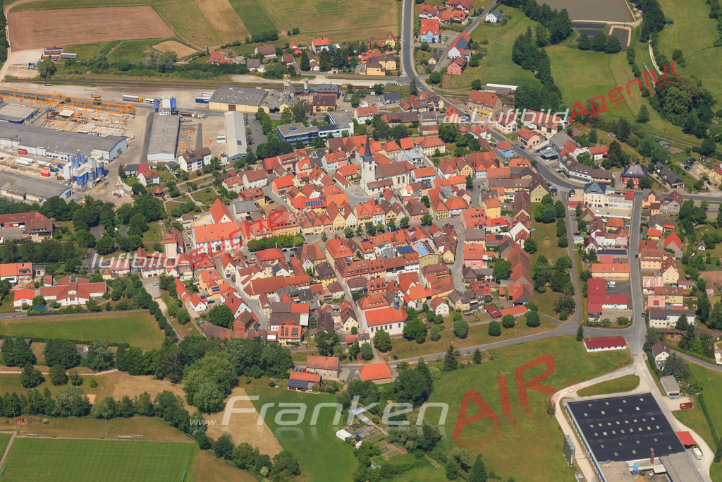Luftbild von  Schluesselfeld - Luftaufnahme wurde 2015 von https://frankenair.de mittels Flugzeug (keine Drohne) erstellt - die Geschenkidee