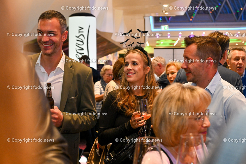 Lassts mas sche griassn_ 2 Tagesbart_ 31.10.2024-106 | bilder, linz, oberösterreich, österreich, europa, photo, foto, tiere, hunde, landwirtschaft, landschaft, politik, wirtschaft, wissenschaft, industrie, verkehr, medizin, society, fodo.news