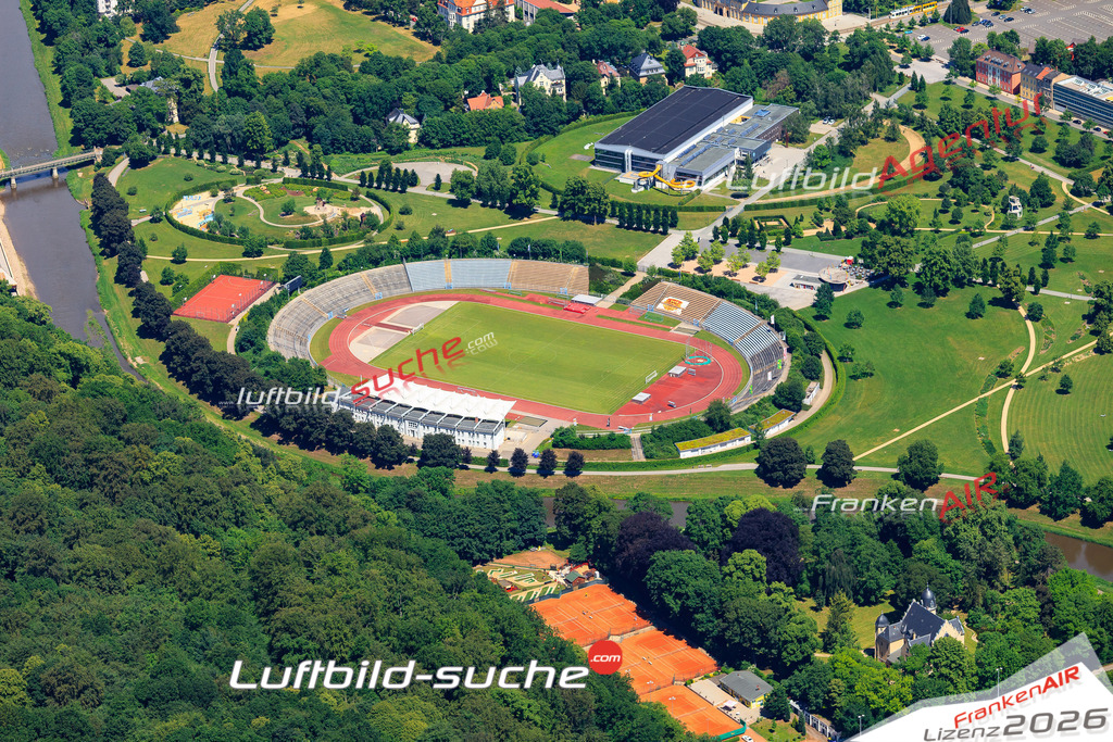 Die Luftaufnahme der Stadt Gera wurde vom UL-Flugzeug heraus erstellt ( keine Drohne )- hohe Auflösung für beste Qualität