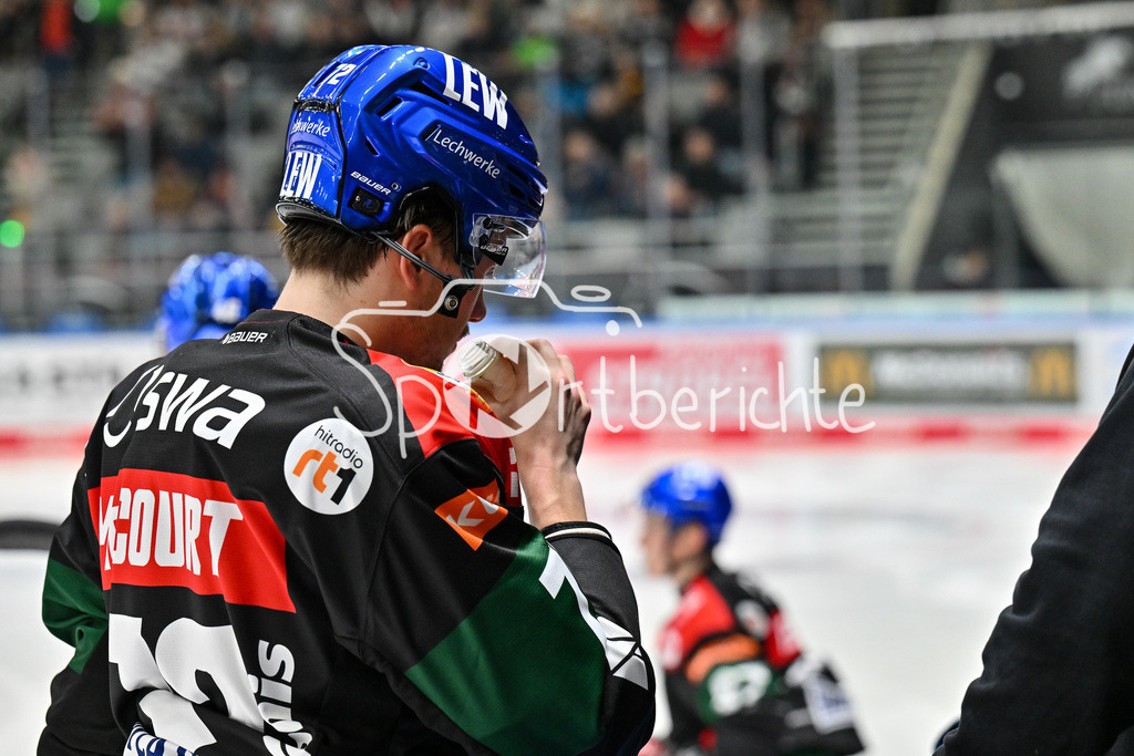 Augsburger Panther - Löwen Frankfurt  | Riley McCOURT (Augsburger Panther #72)