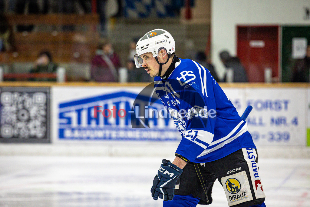 SC Forst NATURE BOYS gegen ESC Hassfurt HAWKS | Eishockey Landesliga Herren Playoffs 2024/25 - Spiel 2 von 4, SC Forst NATURE BOYS gegen ESC Hassfurt HAWKS, 20250222,Maximilian BRAUER (Nature Boyz 51) Portrait,2025-02-22 in Peißenberg (Eisstadion Peißenberg)Maximilian BRAUER (Nature Boyz 51)Copyright: WolfgangxLindner foto-lindner.de