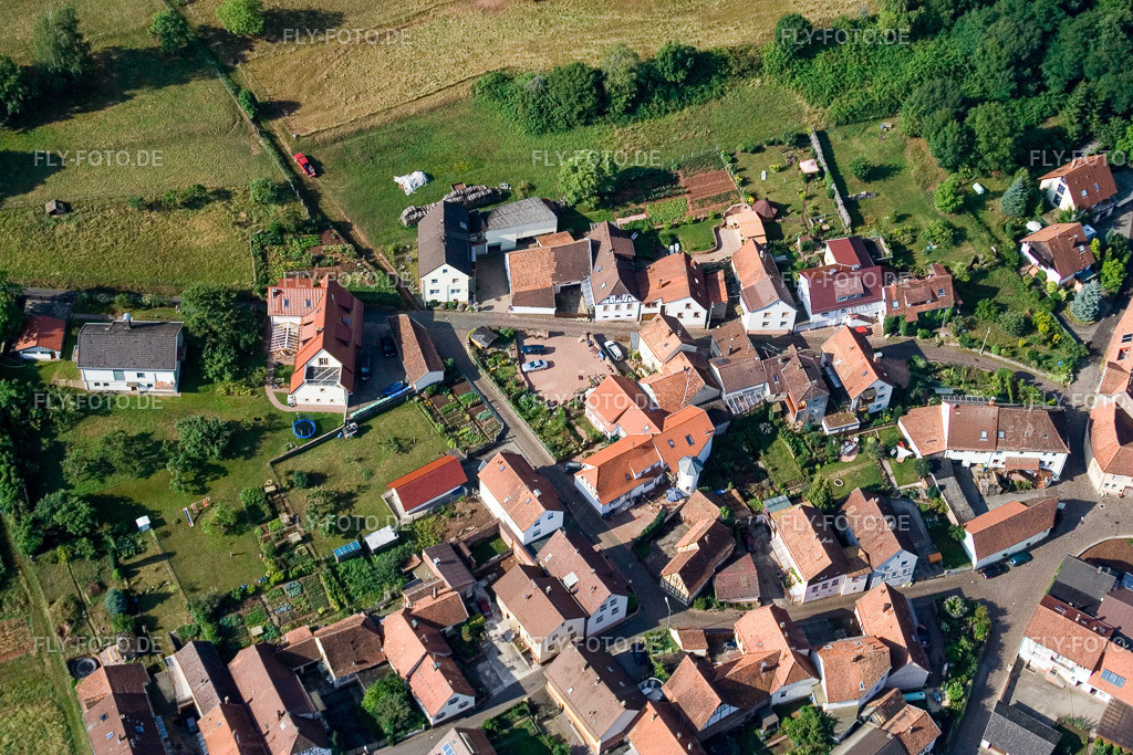 Hohlstr | Luftbild: Hohlstr im Ortsteil Gräfenhausen in Annweiler im Bundesland Rheinland-Pfalz in Deutschland. Foto: IMG_12079.jpg vom 31.07.2008 durch Werner Riehm/FLY-FOTO.de - Realisiert mit Pictrs.com