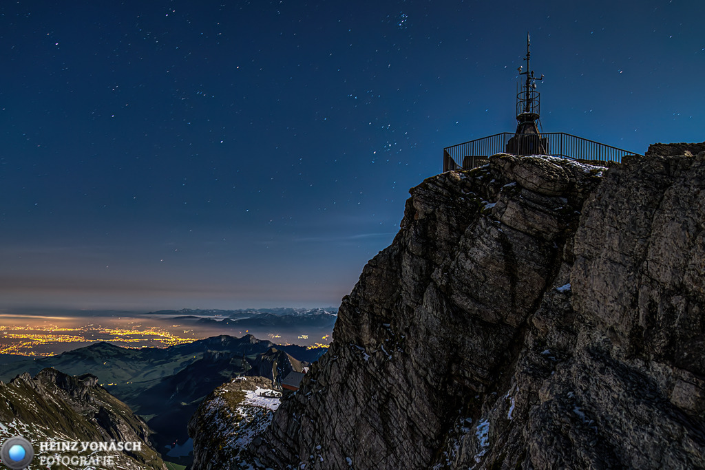 Säntis_0043 | Alle Bilder von Heinz Vonäsch Fotografie können alle zu günstigen Preisen gekauft werden! Download der Bilder, Ausdrucke, Postkarten, Tassen T-Shirts, Kalender, Alu- Dibond usw. - Realisiert mit Pictrs.com