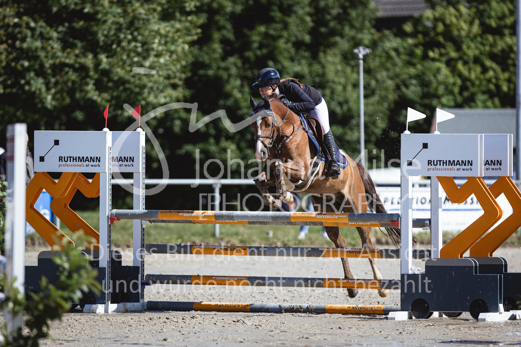 240615_CoesfeldLette_Stil-A-224 | Deine schönsten Turniermomente als professionelle Fotos! Entdecke hochwertige Pferdesport-Fotografie im Online-Shop. Jetzt Fotos finden & bestellen!