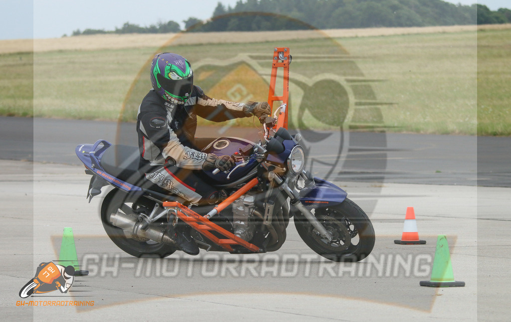 IMG_1778 | gh-motorradtraining-foto.de - Realisiert mit Pictrs.com