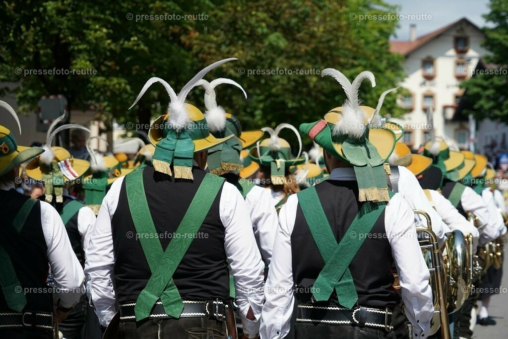 15e-VILS-Bundesmusikfest-2023-Juni16-Reutte-DSC06534 | Info aus dem Bezirk Reutte/Ausserfern Tirol sowie eine umfangreiche Bilddatenbank über die gesamte Region: Lechtal, Talkessel Reutte, Tannheimertal, Zwischentoren. Lech, Plansee, Zugspitze, Grenztunnel, B179, Fernpassstraße, Verkehr, Lawinen, Tradition, - Realisiert mit Pictrs.com