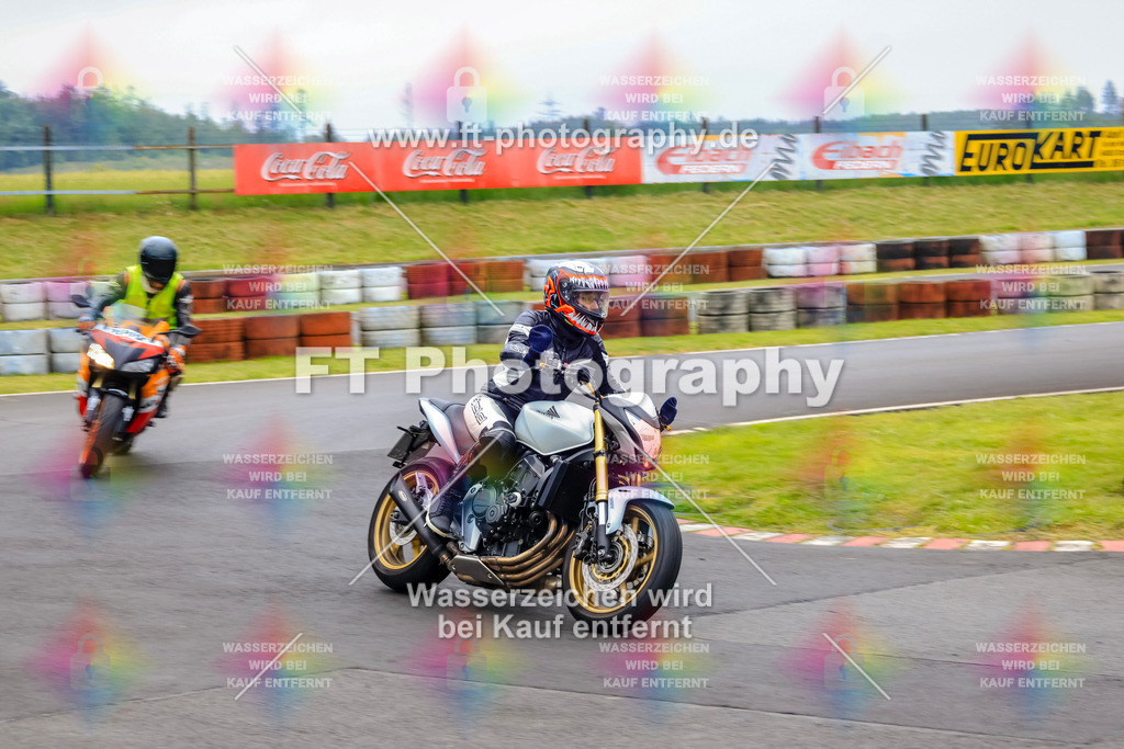OBK-5350 | Hier findet Ihr Bilder von Touristenfahrten auf der Nürburgring Nordschleife oder von anderen Veranstaltungen die ich besucht habe. Viel Spass beim Durch Schauen 