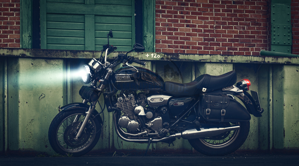 stativkunst-646 | Exklusive Hamburg collagen, tolle Segelbilder und viele weitere tolle Motive auf Leinwand, Poster, Alu-Dibond, u.v.m. findet Ihr bei uns auf hamburgbild.de. Findet Euer Wandbild für Euer Zuhause, Büro oder die  Praxis…. - Realisiert mit Pictrs.com