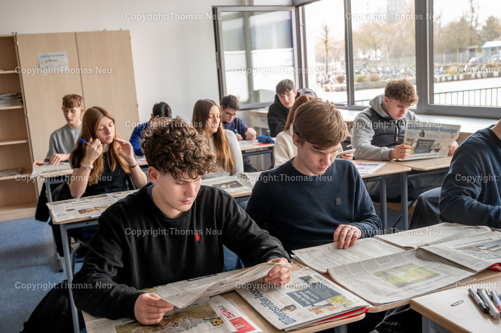 DSC_2825 | bre, Klasse Medien, Geschwister Scholl Schule Bensheim, Sina Roth zu Gast bei Klasse 10GA,, Bild: Thomas Neu
