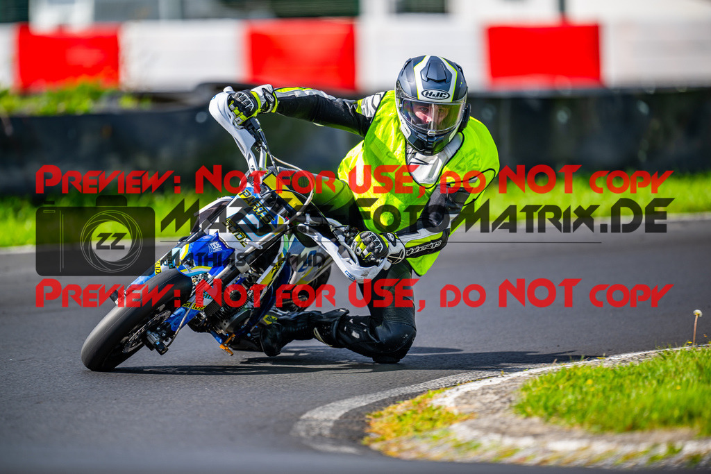 MaZZes_FotoMatrix_230920_0281 | Fotograf Mathias Schmid
Sportfotograf,
Eventfotograf,
Hochzeitsfotograf,
Portraitfotograf