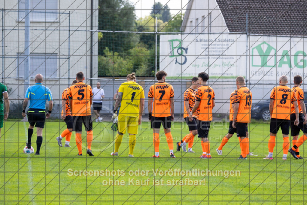 20250824_150001_0090 | #,KSG Eislingen (grün) vs. SGM Jebenhausen-Bezgenriet (orange), Fussball, Kreisliga A3 - Bezirk Neckar/Fils, 01. Spieltag, Saison 2025/2026, Rasensportplatz, Albstraße 69, 73054 Eislingen, 24.08.2025 - 15:00 Uhr,Foto: PhotoPeet-Sportfotografie/Peter Harich