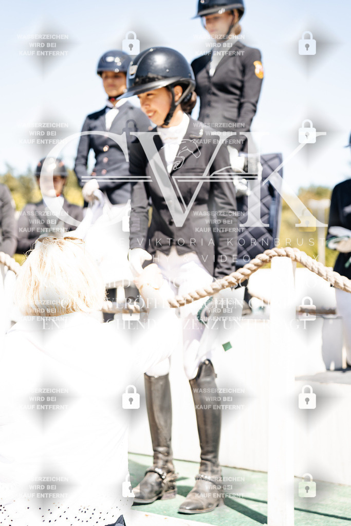 CK704950 | Turnierfotografie Pferdefotografie Trier Rheinland-Pfalz Pferdesport Reitsport Tierfotografie Sportfotografie Pferdevideo Pferdevideografie Equestrianvideography equestrianphotography  - Realisiert mit Pictrs.com