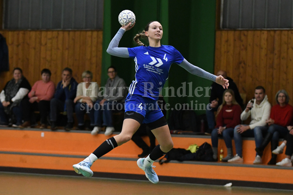 SSG Metten Damen : HSG Straubing | Antonia Blüml (SSG Metten #4) - Realisiert mit Pictrs.com