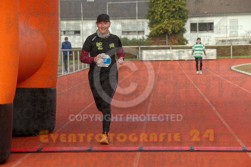 230129_1124_EX1_4858 | Sportfotografie im Rhein-Sieg Kreis, Köln, Bonn, NRW, Rheinland Pfalz, Hessen, etc. Unser Tätigkeitsfeld umfasst den Laufsport vom Volkslauf über den Marathon, Duathlon, Triathon bis zum Ultralauf wie Kölnpfad Ultra oder Schindertrail.