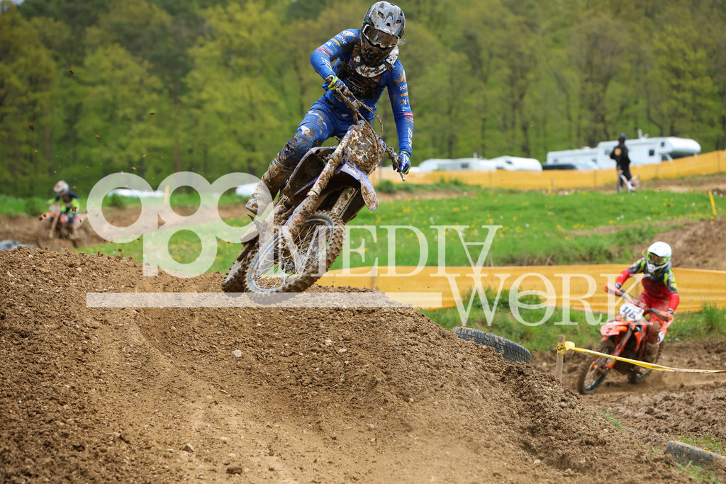 5E6A4745 | 989 MEDIAWORK