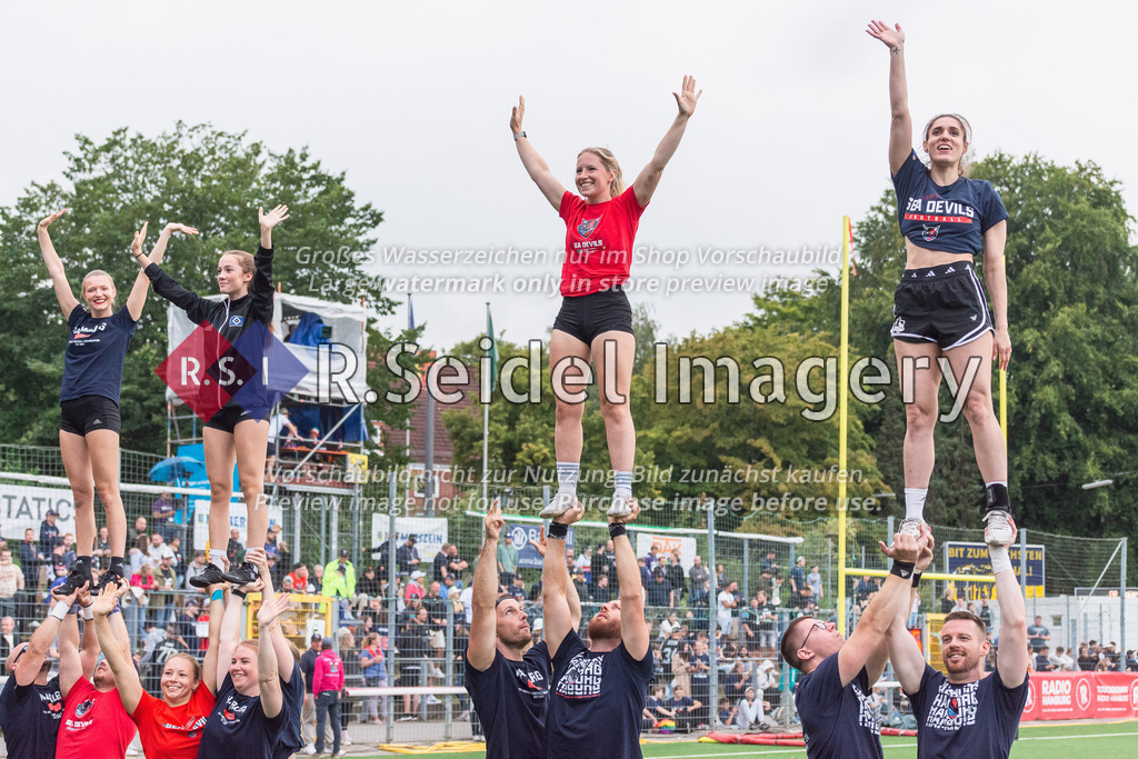 RS-1-004098 | Choreografie der HSV-Cheerleader und Chearleaderinnen