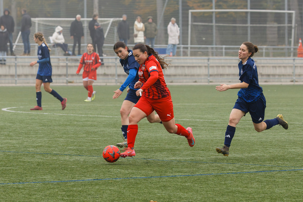 FCH-HÄR_251019_7751 | Fotopresso – Sportfotografie in Heidenheim & Umgebung. Professionelle Sportfotografie für unvergessliche Momente. Dynamische Action-Shots, emotionale Szenen & hochwertige Bilder. - Realisiert mit Pictrs.com