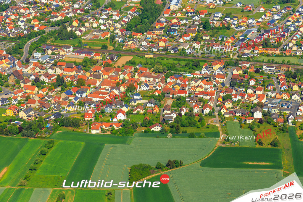 Die Luftaufnahme der Stadt Breitengüßbach wurde vom UL-Flugzeug heraus erstellt ( keine Drohne )- hohe Auflösung für beste Qualität