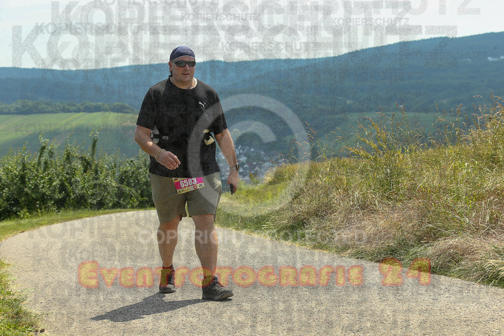 250614_1407_EX1_0154 | Sportfotografie im Rhein-Sieg Kreis, Köln, Bonn, NRW, Rheinland Pfalz, Hessen, etc. Unser Tätigkeitsfeld umfasst den Laufsport vom Volkslauf über den Marathon, Duathlon, Triathon bis zum Ultralauf wie Kölnpfad Ultra oder Schindertrail.