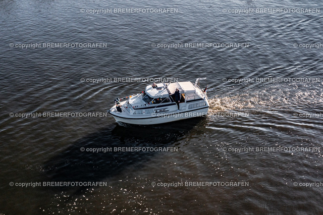 DJI_0278 | 30.09.2022 Drohnenaufnahmen Dt. Schifffahrtstag 2022 Bremen Wendebecken / Weser