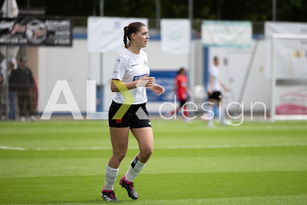 Fußball I Frauen I Saison 2025-2026 I Frauen 3. Liga | FVRZ Gruppe 2 | 18. Spieltag I Spielvereinigung Schaffhausen Damen 1 - Team Furttal Zürich I 17.05.2026 | Hochwertige Sportfotos kaufen & lizenzieren für Medien, Vereine, Agenturen & Sportler:innen. Entdecke professionelle Sportfotografie im Bildshop von Alexander Franzen. - Realisiert mit Pictrs.com