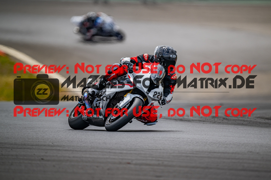 MaZZes_FotoMatrix_230719_4804 | ROT