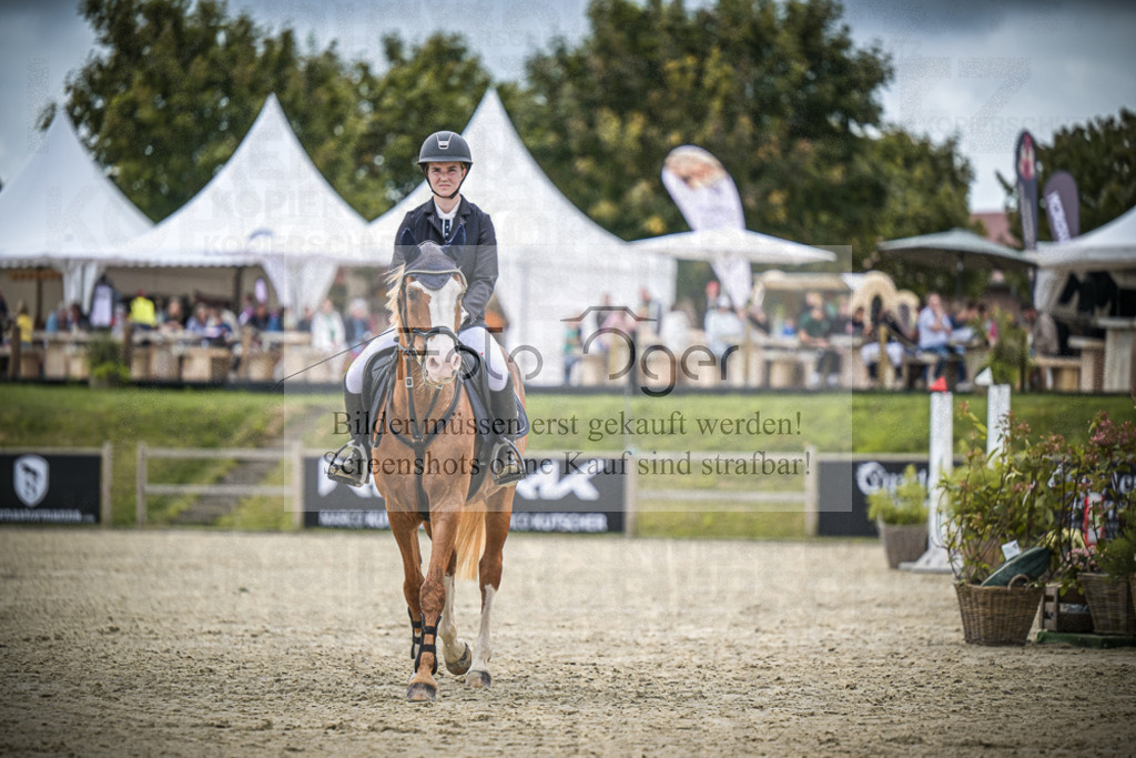 DOS_0752 | Entdecke hochwertige Reitturnierfotos von Foto Oger. Professionell, emotional und authentisch – jetzt Lieblingsmomente im Shop bestellen.Deutschlandweite Turnierfotografie. - Realisiert mit Pictrs.com
